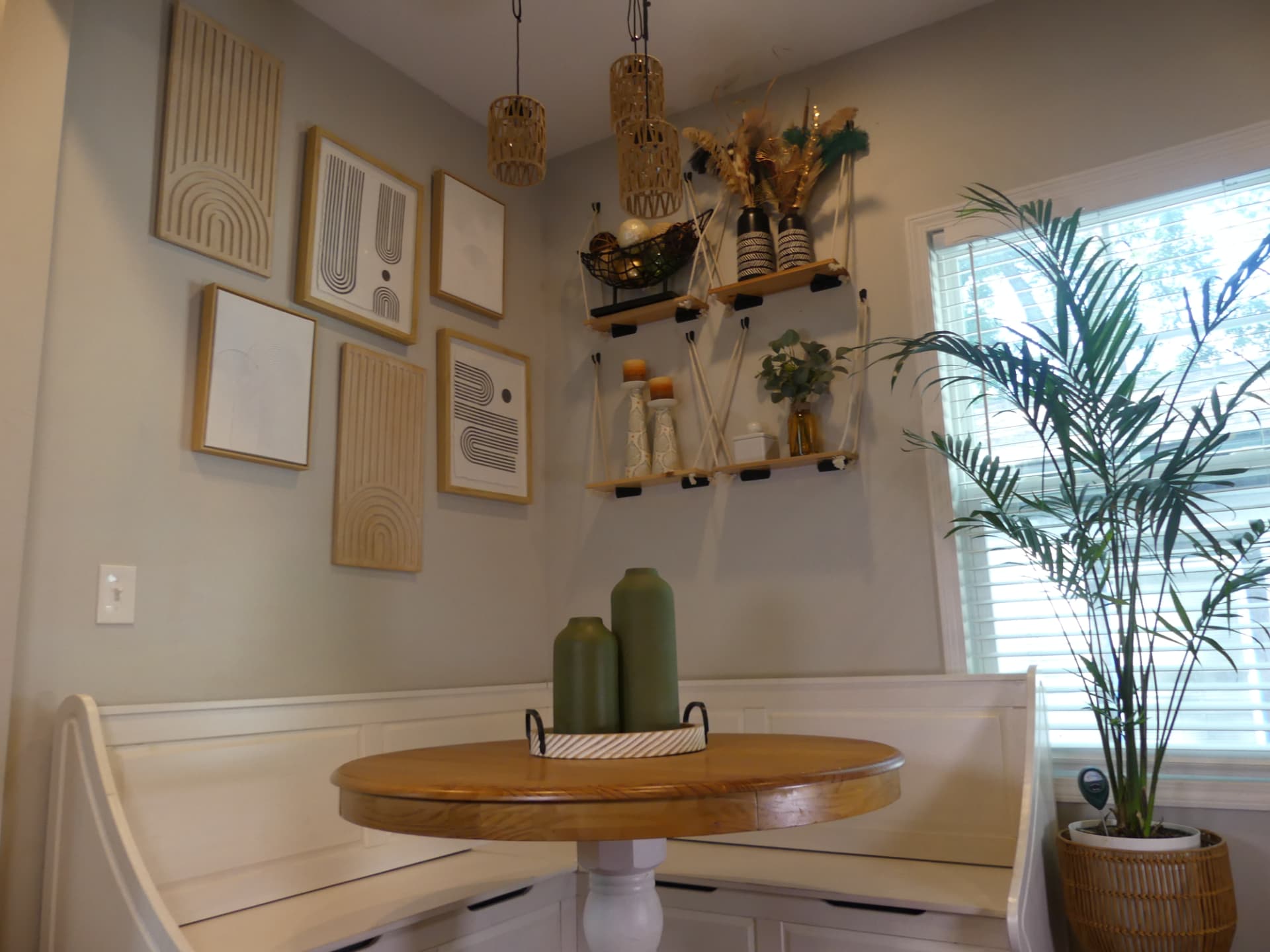 Carver Cottage — built-in dining nook