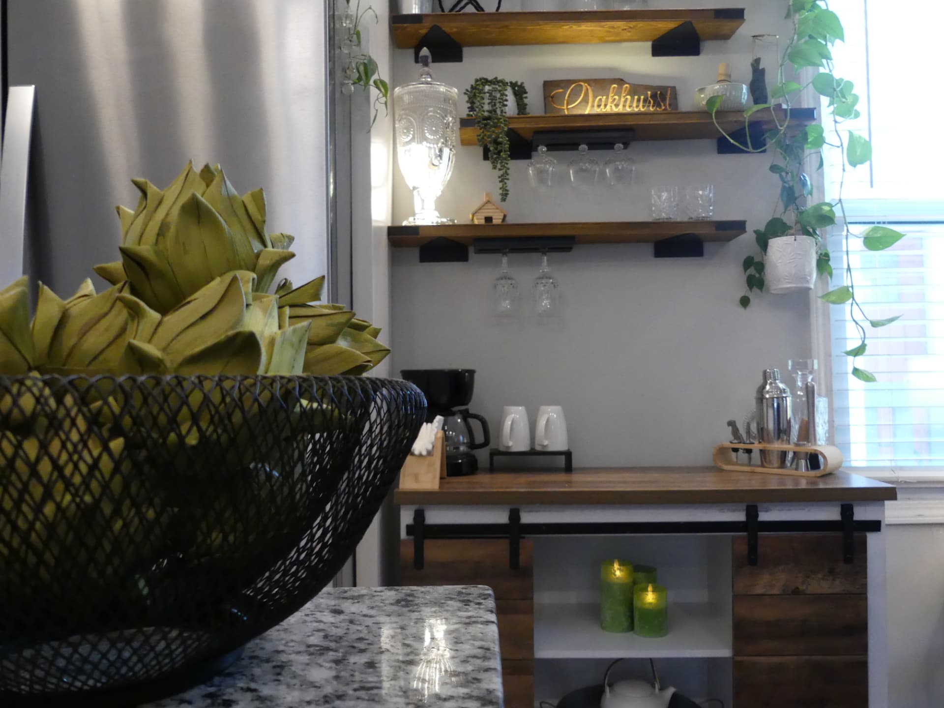 Carver Cottage built-in dining nook